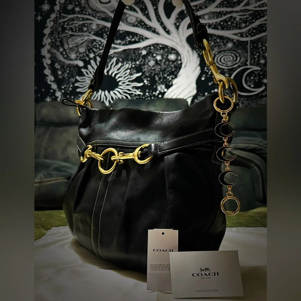Vintage Y2K Coach soho Black Leather Shoulder Bag with Gold Hardware 2005years - Picture 7 of 17